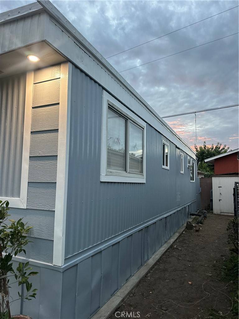Bell, CA 90201,4874 Gage AVE #183