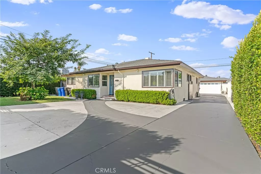 Downey, CA 90240,7803 Dinsdale ST