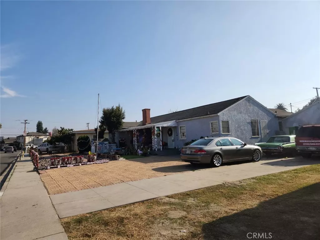 Lynwood, CA 90262,3356 Josephine ST