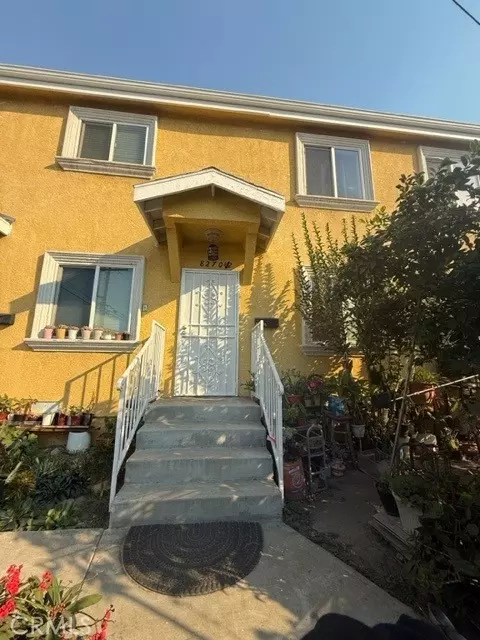 8270 Wall ST, Los Angeles, CA 90003