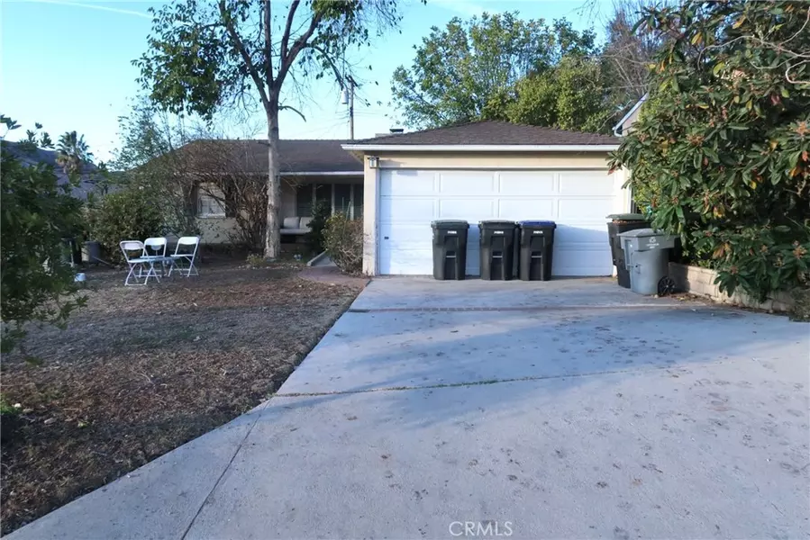 1823 Hillside DR, Glendale, CA 91208