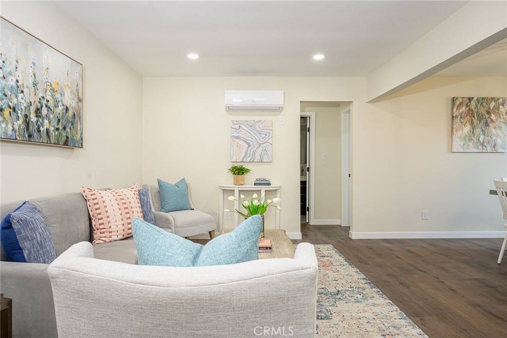Los Angeles, CA 90032,4548 Jade ST