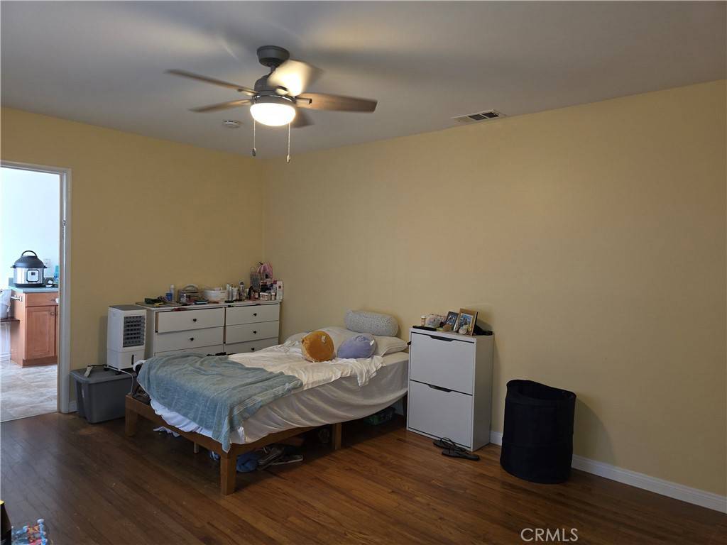 Bellflower, CA 90706,10446 Highdale ST