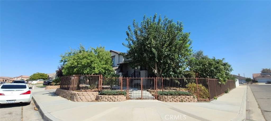 Hesperia, CA 92344,9321 Dragon Tree DR