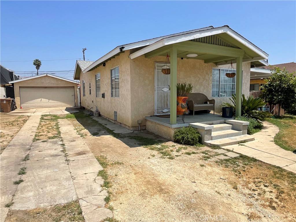 Los Angeles, CA 90044,1041 W 88th ST