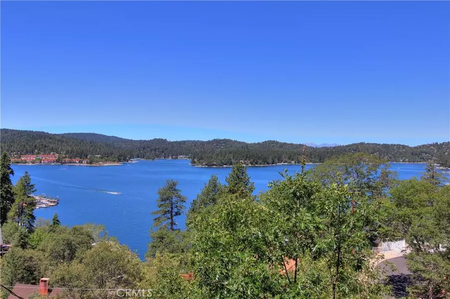 489 Heliotrope DR, Lake Arrowhead, CA 92352