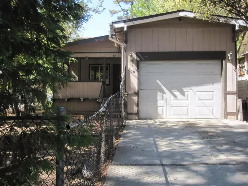 600 FRIENDLY LN, Crestline, CA 92325