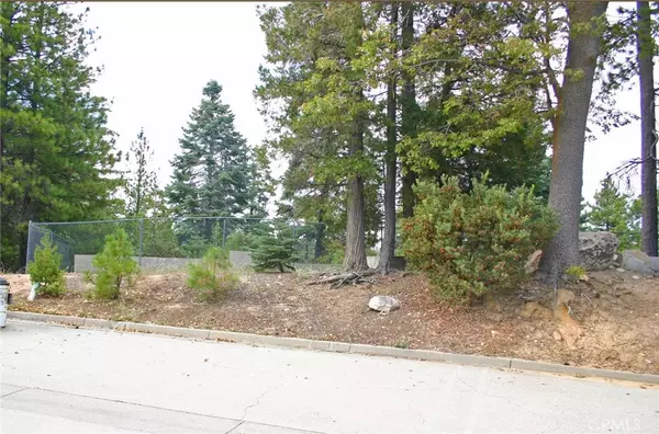 0 Whitefir DR, Lake Arrowhead, CA 92352