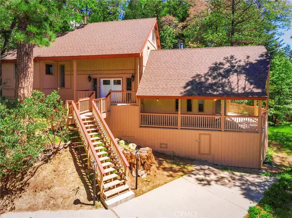 Lake Arrowhead, CA 92352,27452 Peninsula DR