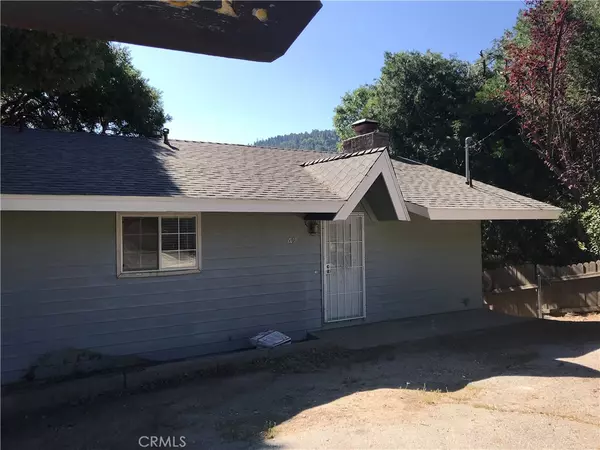 Crestline, CA 92325,423 Davos DR