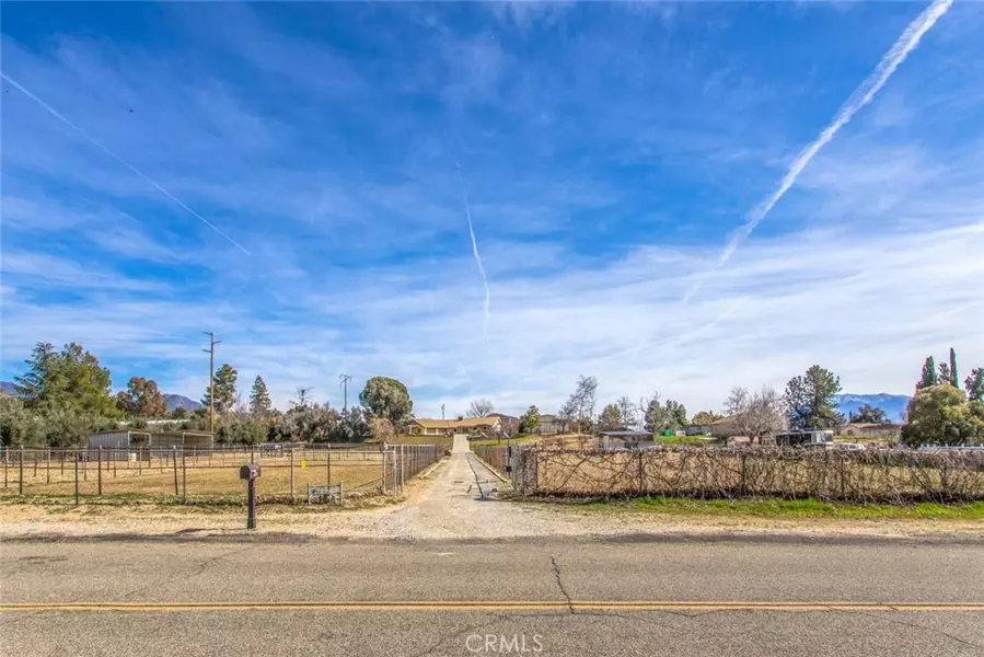 10024 Cherry AVE, Cherry Valley, CA 92223