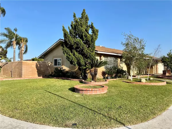 Fontana, CA 92335,8663 Encina AVE