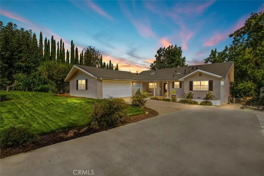 8708 Apple Tree LN, Cherry Valley, CA 92223