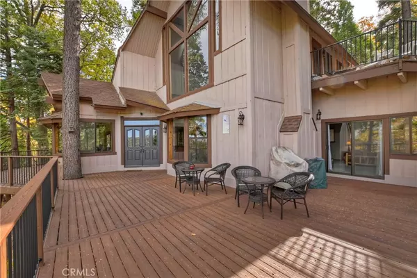 Lake Arrowhead, CA 92352,283 Mittry LN