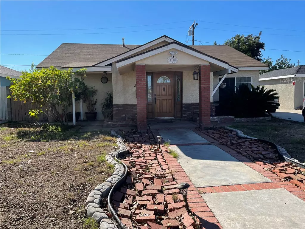 Downey, CA 90242,8338 Puritan ST