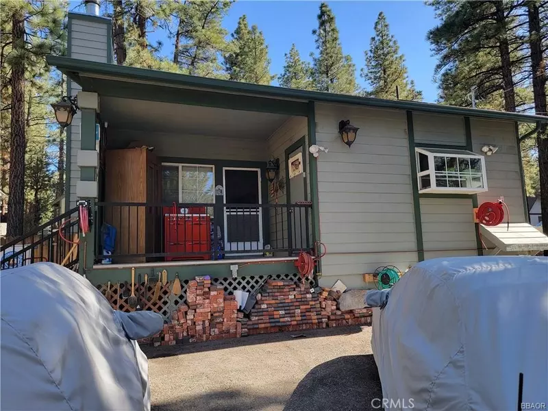 2040 Shady LN, Big Bear City, CA 92314