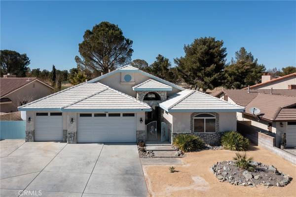 15250 Orchard Hill LN, Helendale, CA 92342