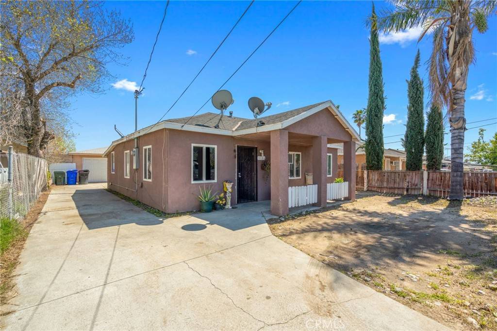1131 Barton ST, San Bernardino, CA 92410
