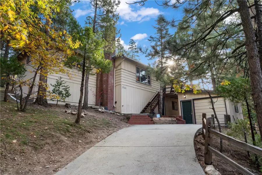 27121 Peninsula DR, Lake Arrowhead, CA 92352