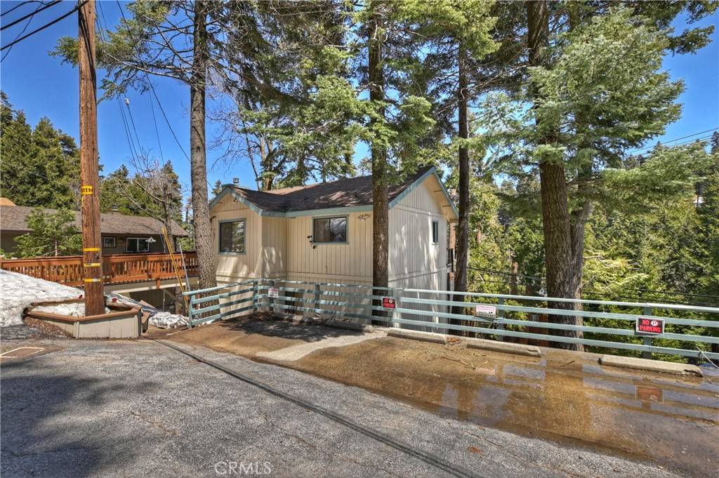 Lake Arrowhead, CA 92352,707 Virginia CT