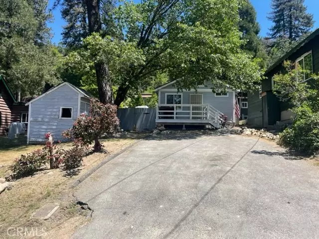 Crestline, CA 92325,23078 Pine LN