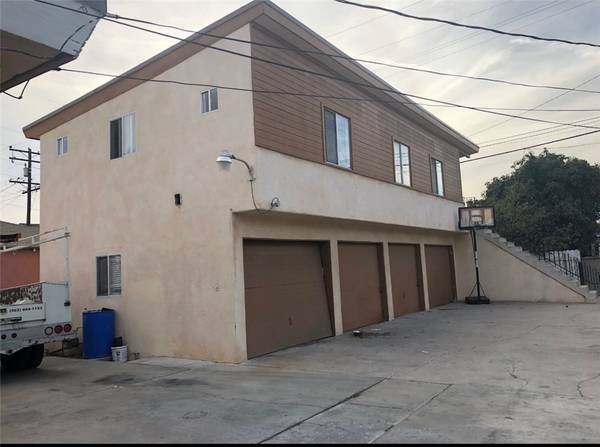 8965 San Juan AVE, South Gate, CA 90280