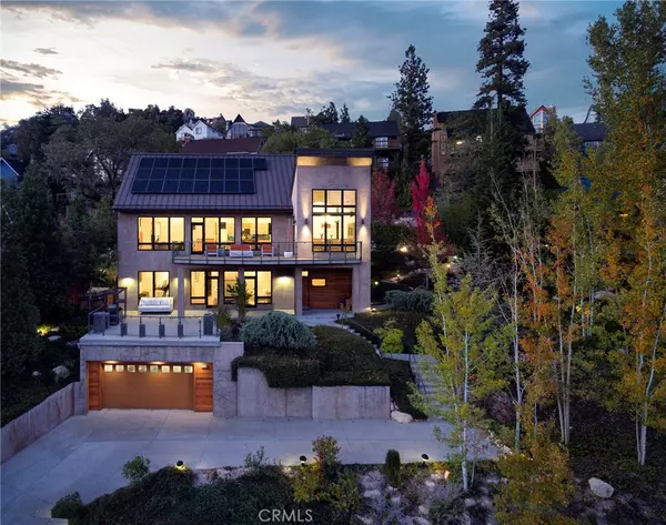 748 Brentwood DR, Lake Arrowhead, CA 92352