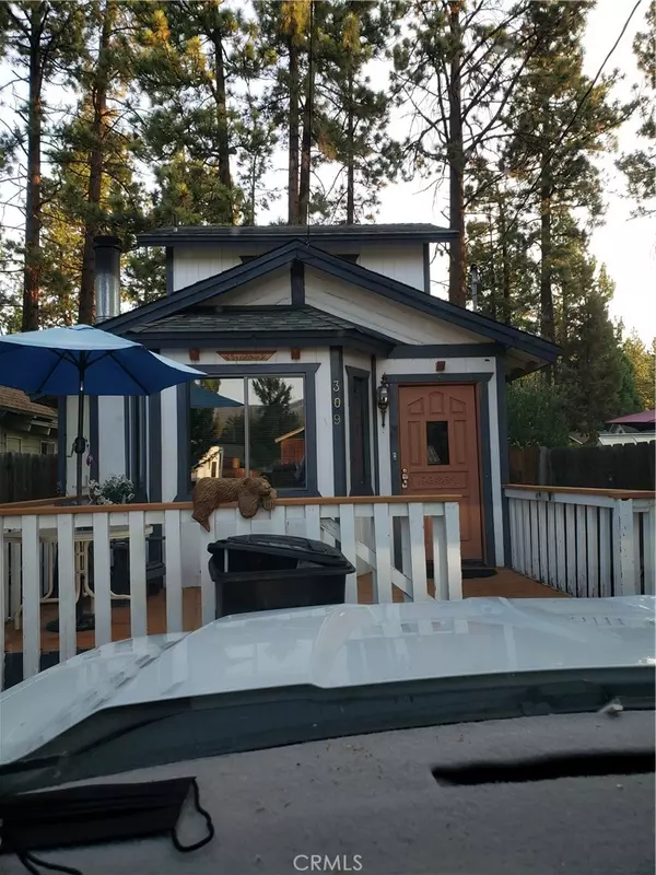 309 W Meadow LN, Big Bear City, CA 92314