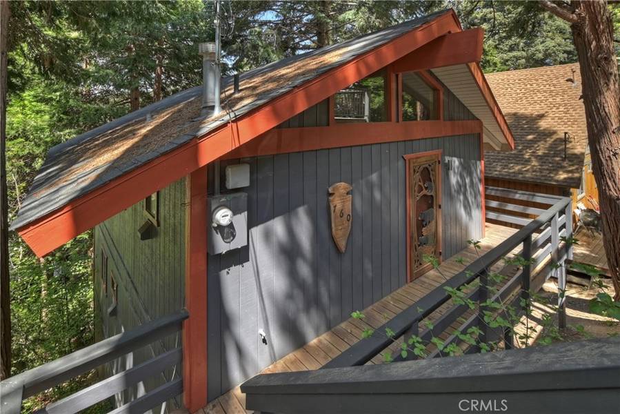 760 Lake DR, Lake Arrowhead, CA 92352