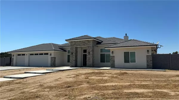 8684 Coyote TRL, Oak Hills, CA 92344