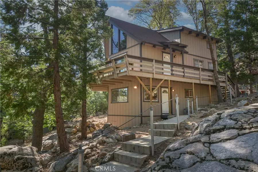 324 Pioneer RD, Lake Arrowhead, CA 92352