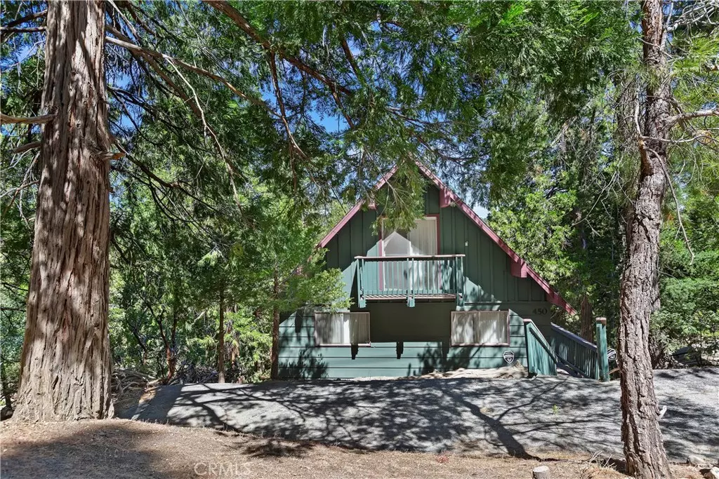 Lake Arrowhead, CA 92352,450 Pioneer RD