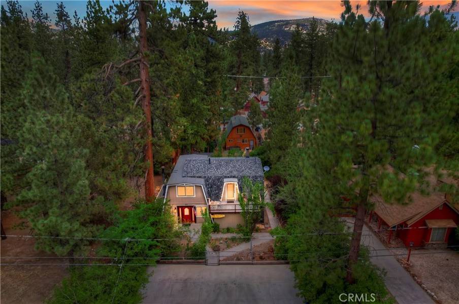 317 W Aeroplane BLVD, Big Bear City, CA 92314