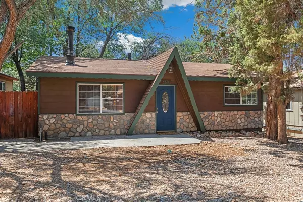 Sugarloaf, CA 92386,320 Sunset LN