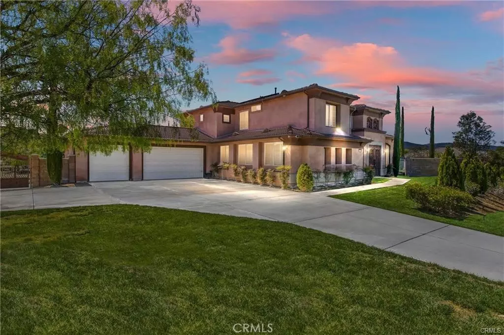 Redlands, CA 92373,2136 Horse Trail DR