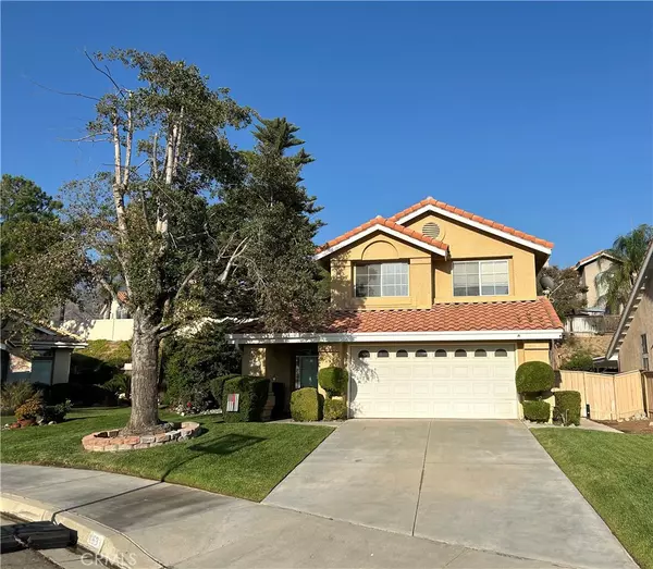 10693 Berrywood CIR, Yucaipa, CA 92399