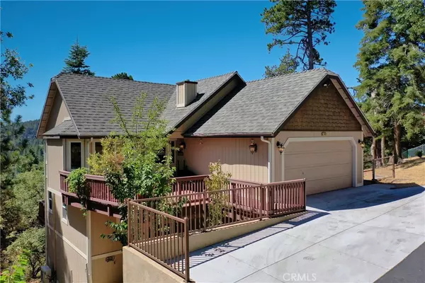 Lake Arrowhead, CA 92391,26520 Walnut Hills DR