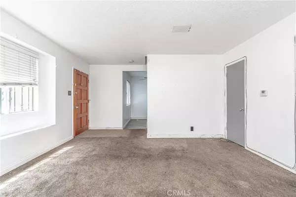 Carson, CA 90745,11 Hickock LN