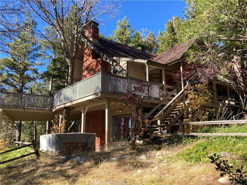 27324 Bernina DR, Lake Arrowhead, CA 92352