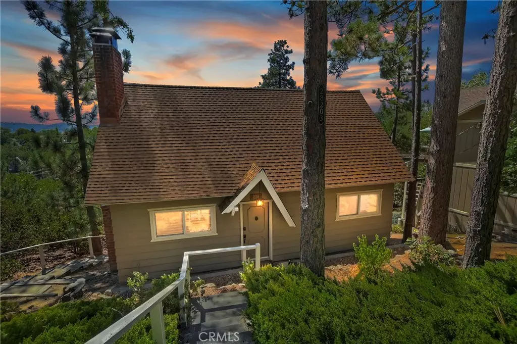 Lake Arrowhead, CA 92352,28203 Arbon LN