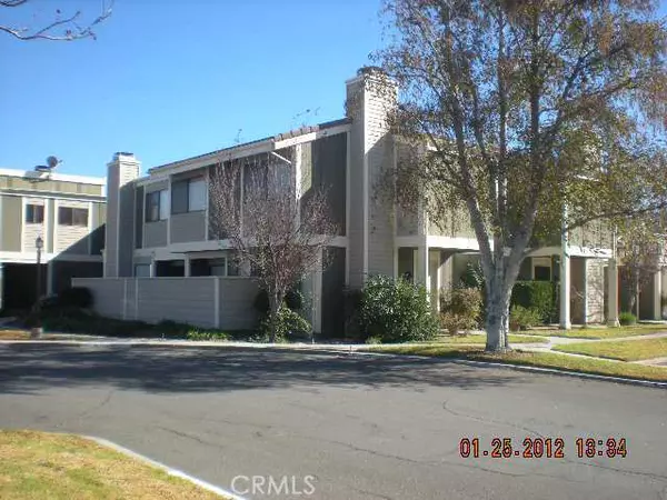 27066 Crossglade AVE #3, Canyon Country, CA 91351