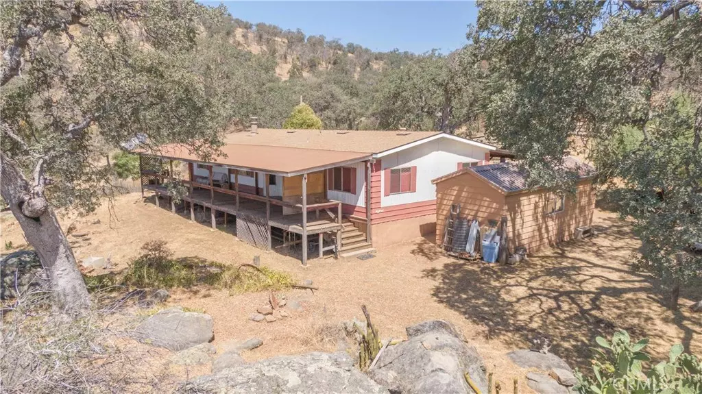 Squaw Valley, CA 93675,37681 Primrose LN