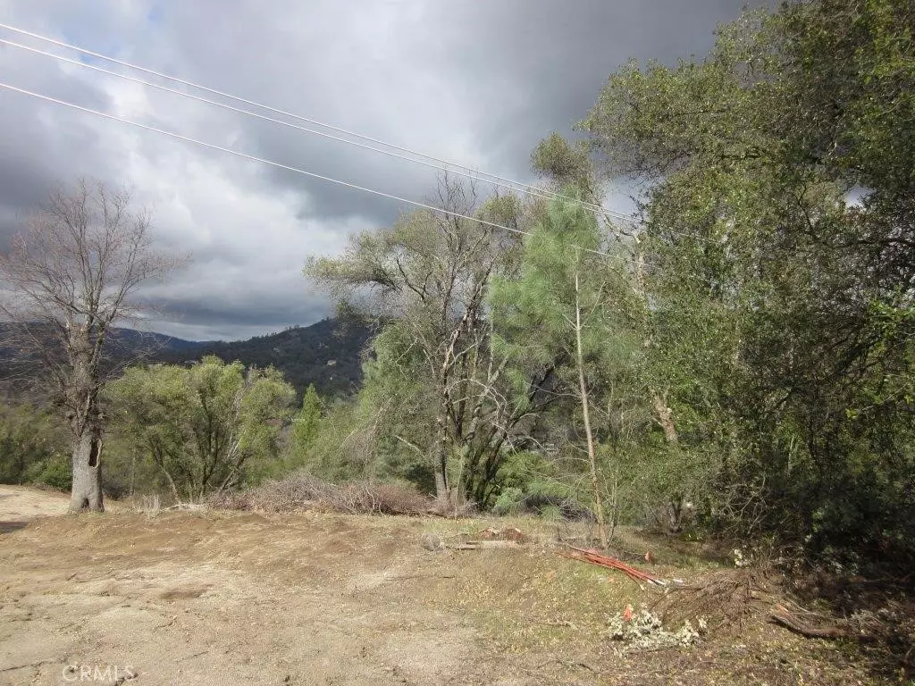 Oakhurst, CA 93644,0 2.52AC Spook Ln