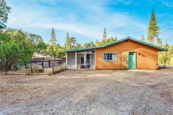 Midpines, CA 95345,5084 Oak RD