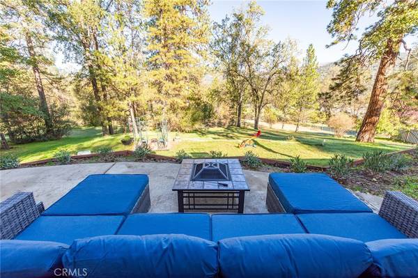 Oakhurst, CA 93644,50047 Hangtree LN