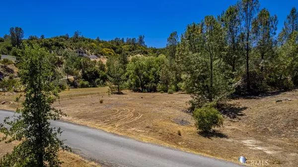 0 1.25 AC Highway 41, Oakhurst, CA 93644