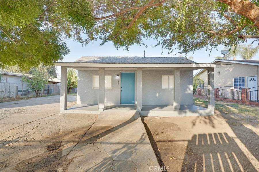 735 S Kern AVE, Farmersville, CA 93223