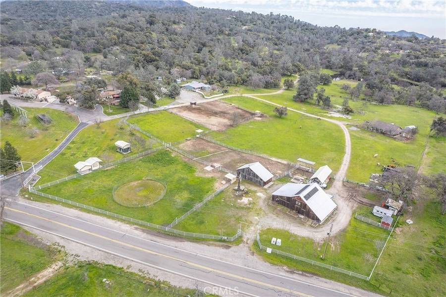 30128 Auberry Rd, Prather, CA 93651