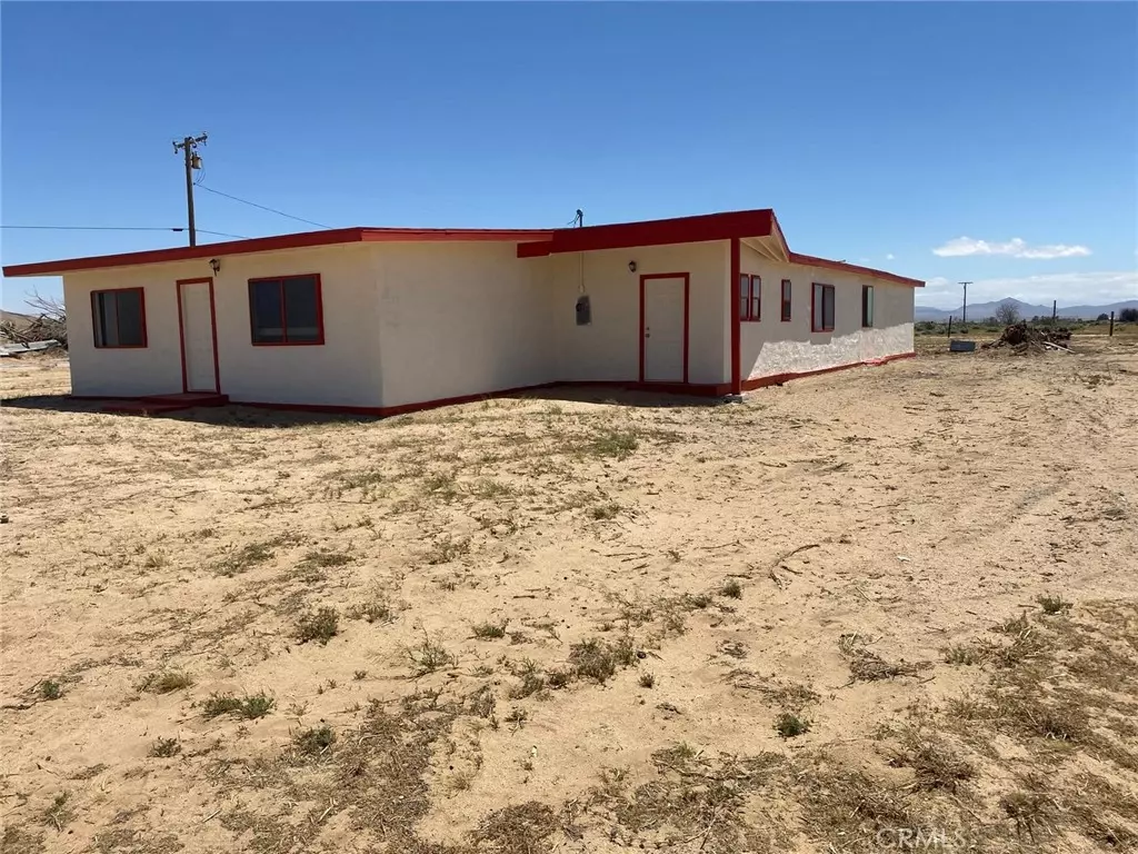 Hinkley, CA 92347,23067 Sonoma ST