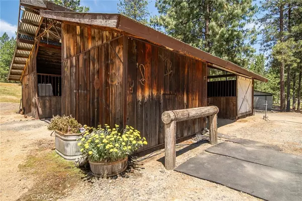 6890 Double Eagle RD, Mariposa, CA 95338